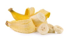 Разглаживающие морщины и питательные маски из банана