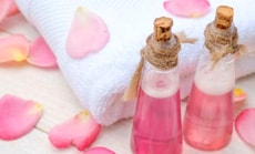 Как сделать натуральную розовую воду из лепестков шиповника